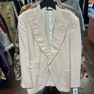 Pink Tom Ford dinner jacket